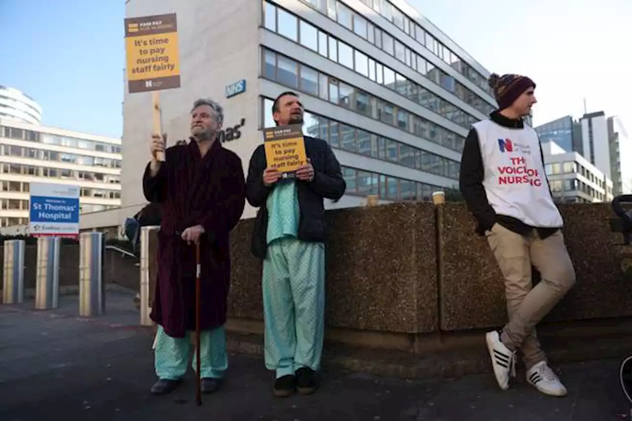 Crisis de la salud pública en Inglaterra sale a las calles en huelga histórica