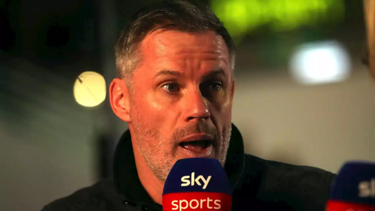 Carragher gives one side 'the edge' in title prediction as Arsenal, City lose and Man Utd win