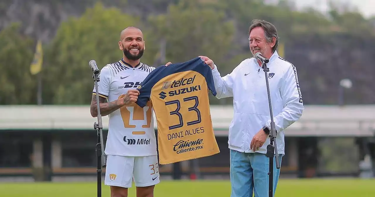 Pumas niega indemnización de 5 mdd a Dani Alves, afirma su presidente