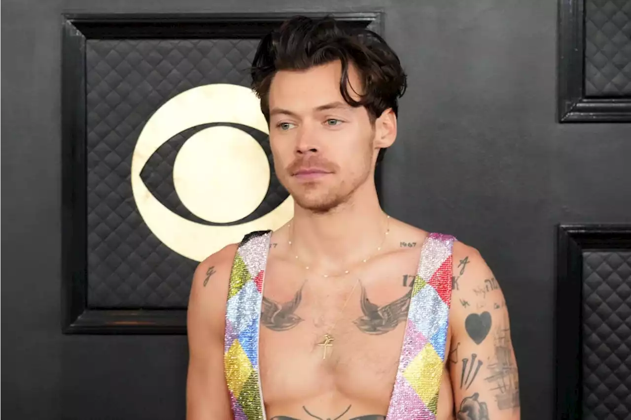 These Harry Styles Outfits Were One Of The Best Things About The Grammys