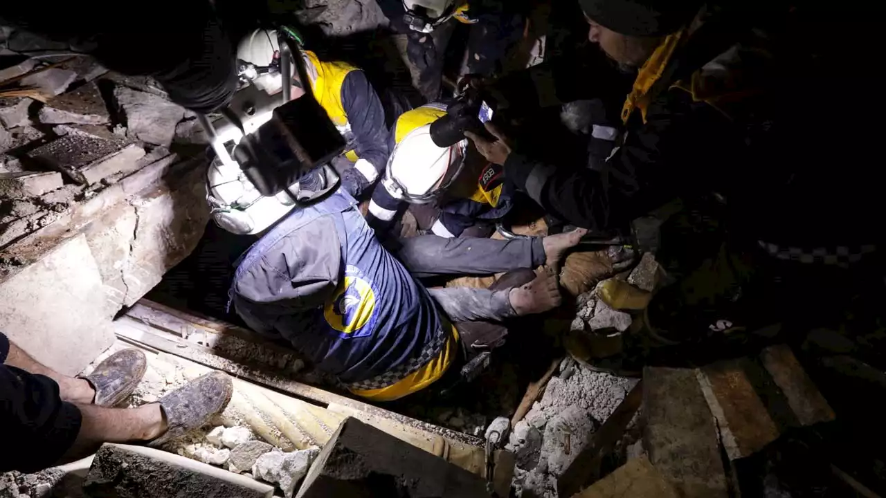 Quake kills nearly 1,800 in Turkey, Syria