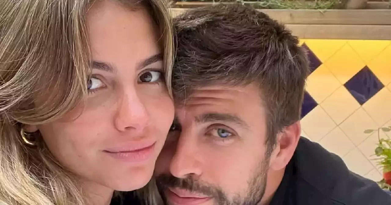 Piqué y Clara Chía respondieron muy sonrientes a preguntas de periodista