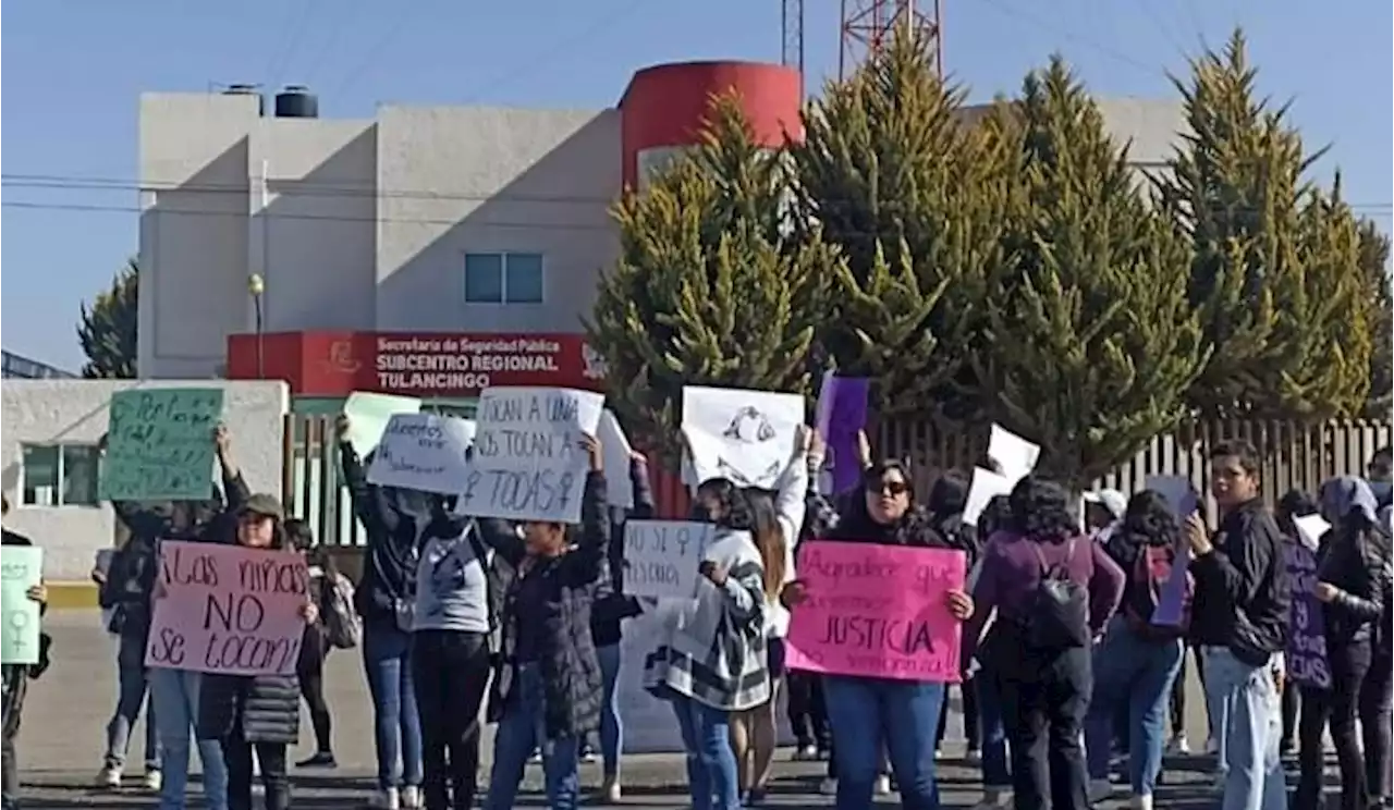 Con marcha, exigen justicia para dos jóvenes violadas de la UAEH