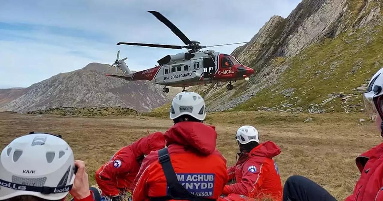 Man dies after falling from a mountain in Snowdonia