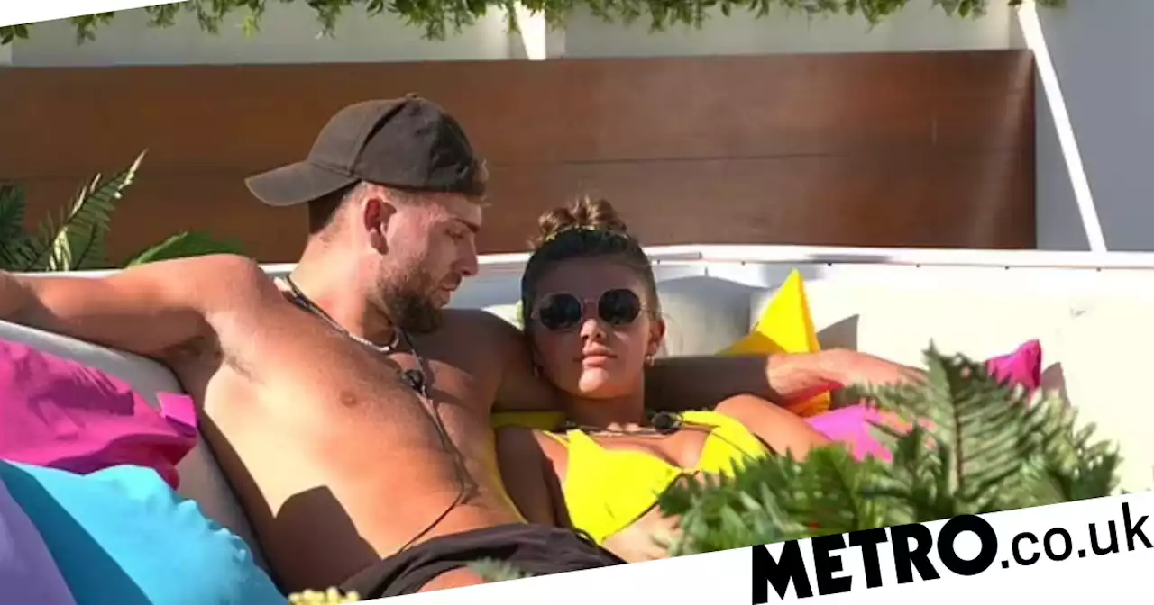 Love Island's Tom Clare makes his move on Samie Elishi in latest spoiler