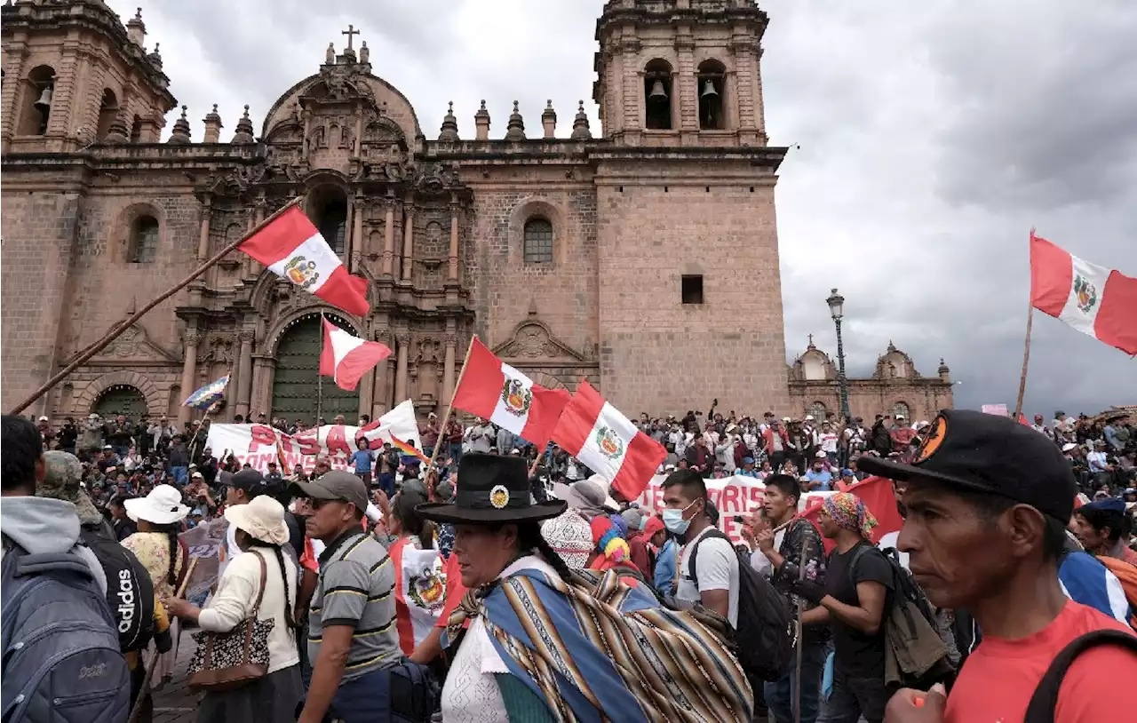 Dina Boluarte declara estado de emergencia en siete regiones de Perú