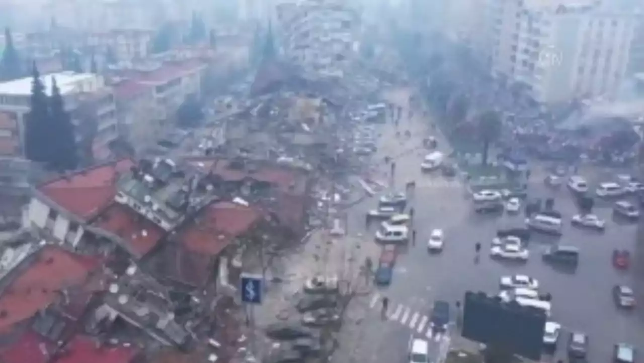 [VIDEO] Imágenes aéreas de la destrucción del terremoto en Turquía