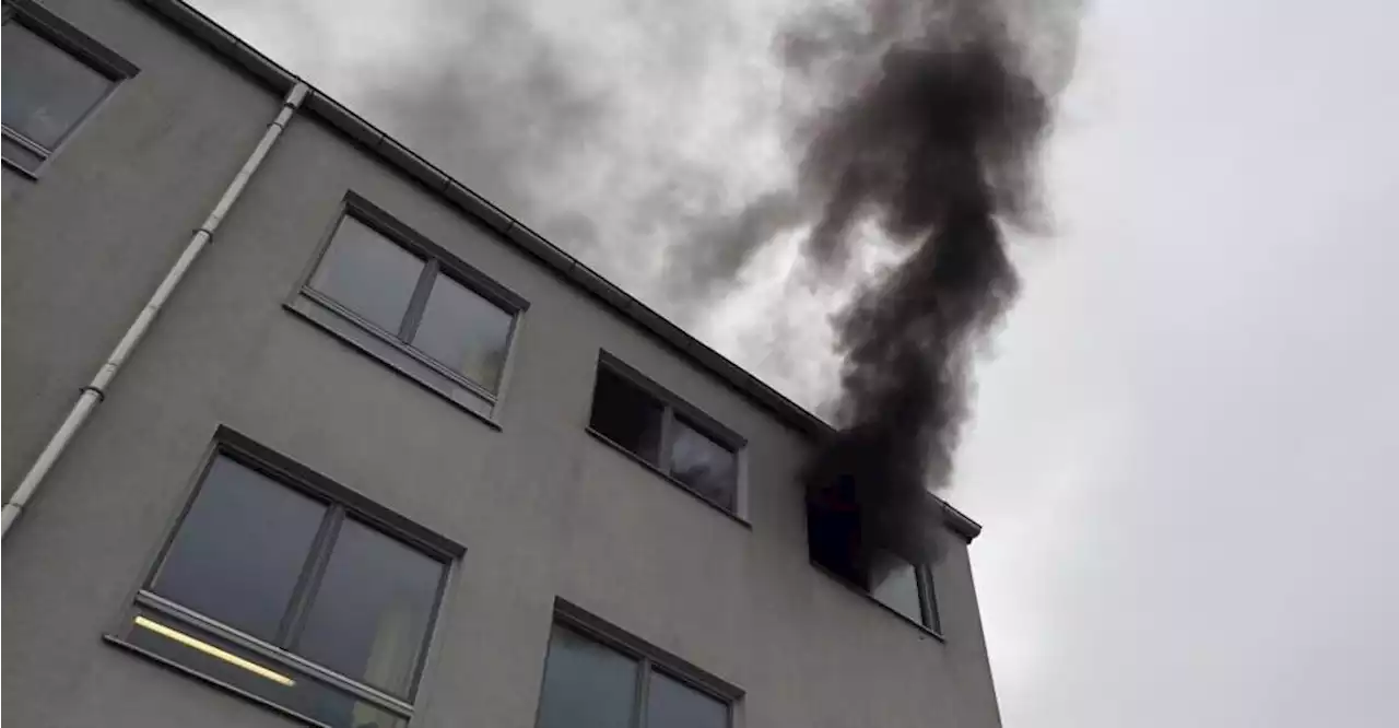 War es Brandstiftung? Polizei ermittelt nach Feuer an der Konradschule in Regensburg