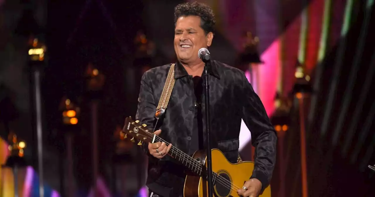 Grammy 2023: Carlos Vives deslumbró con vallenato, pop y rock en la ceremonia