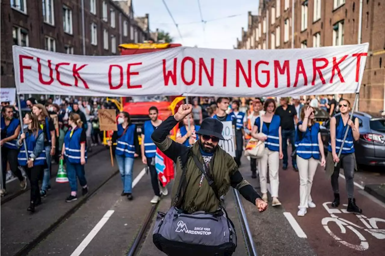 Woning gekraakt aan Hugo de Grootkade