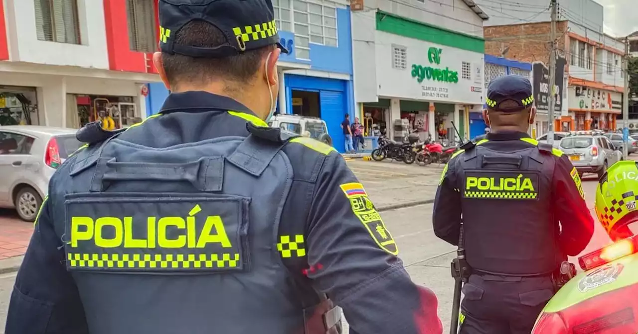 Buscan a conductor que dejó abandonada a una mujer inconsciente en plena calle de Bogotá