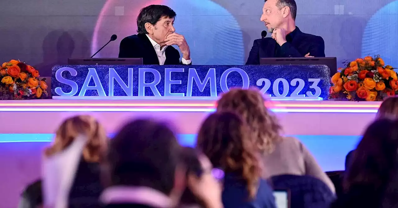 Sanremo, non ci sarà il video di Zelensky: Amadeus leggerà un testo inviato dal presidente ucraino