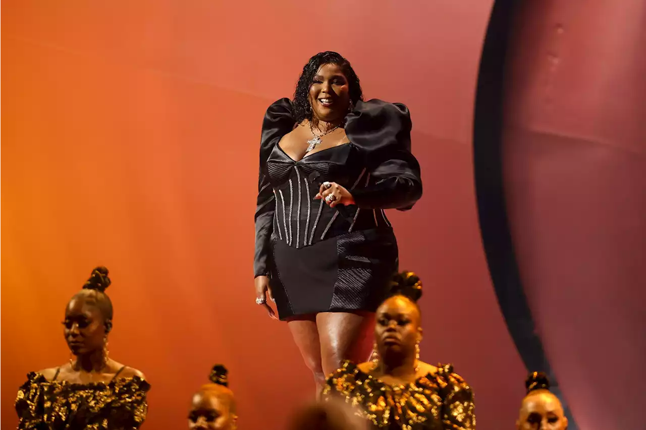 Lizzo Takes Grammys to Church With 'Special' Performance