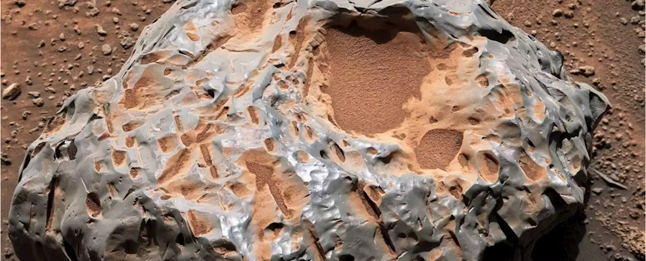 NASA Rover Encounters Spectacular Metal Meteorite on Mars