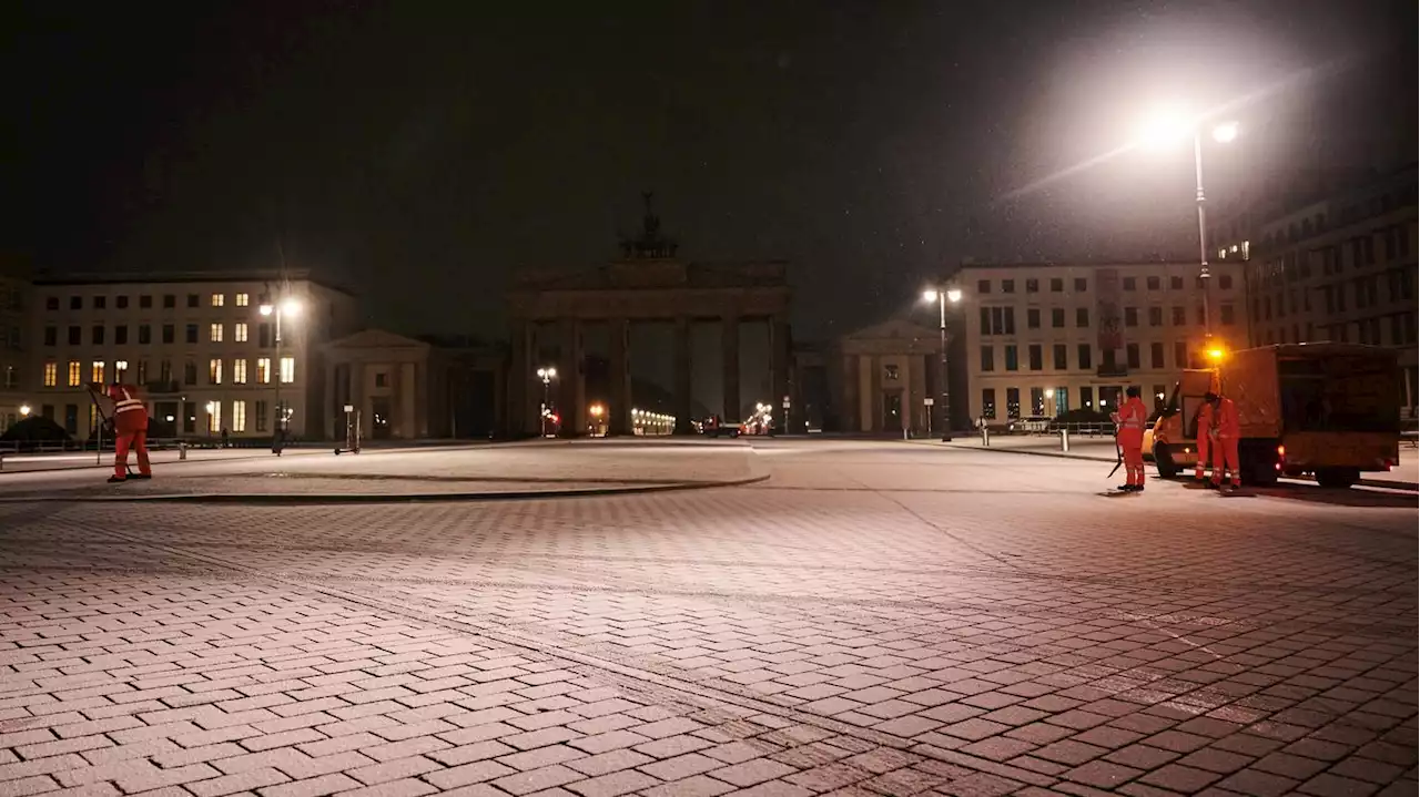 Niedrige Temperaturen und gebietsweise Glätte: Wintereinbruch zum Wochenstart in Berlin und Brandenburg