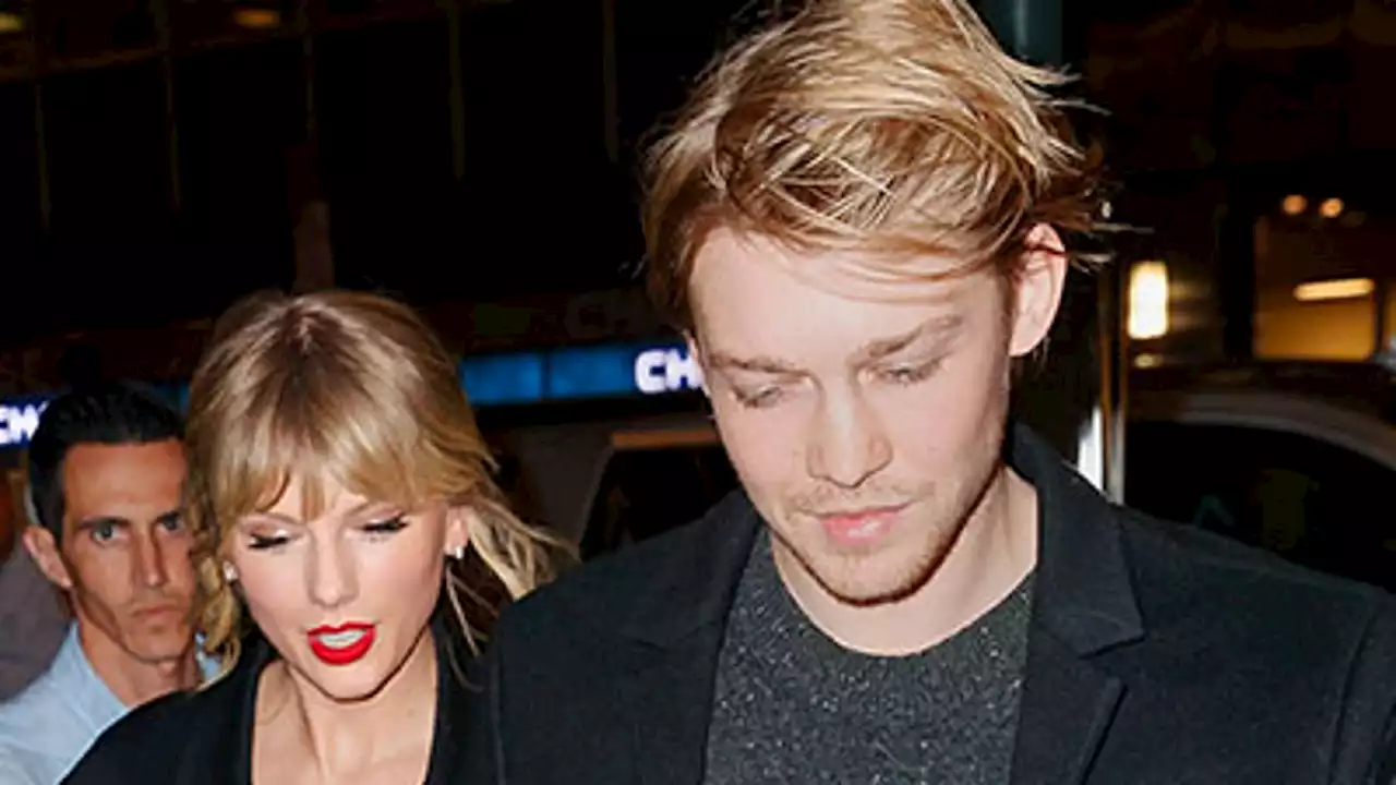 Joe Alwyn's Fighting Abilities Questioned As Taylor Swift Hits Grammys