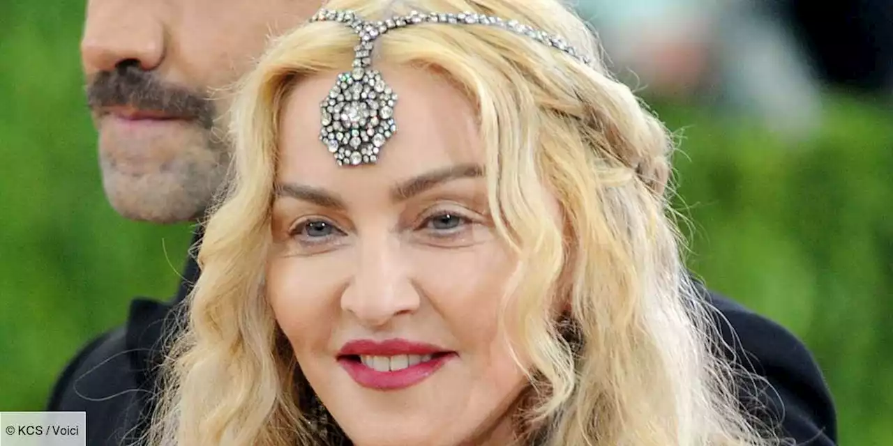 « Ça ne peut pas être elle » : Madonna méconnaissable aux Grammy Awards, elle stupéfie la Toile (audio) - Voici