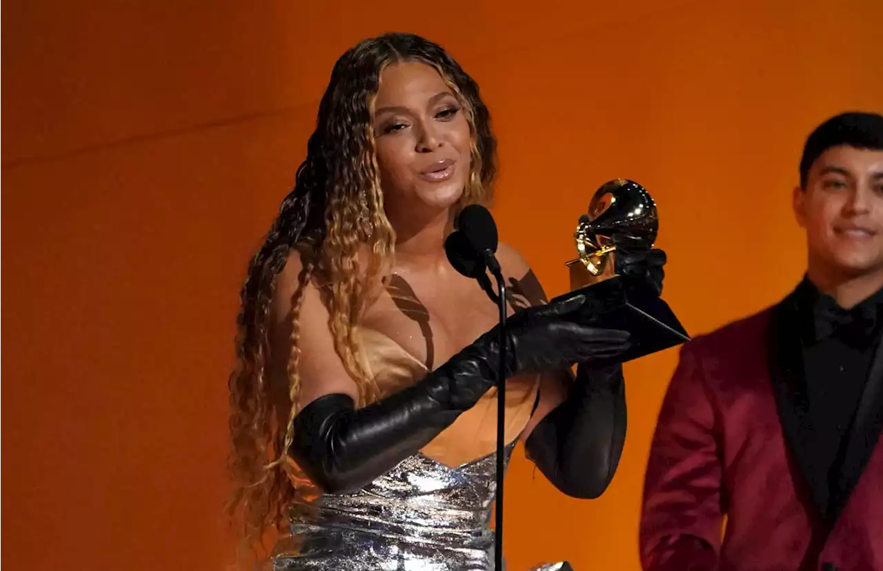 Beyoncé emerges as Grammys queen; Styles wins album honor