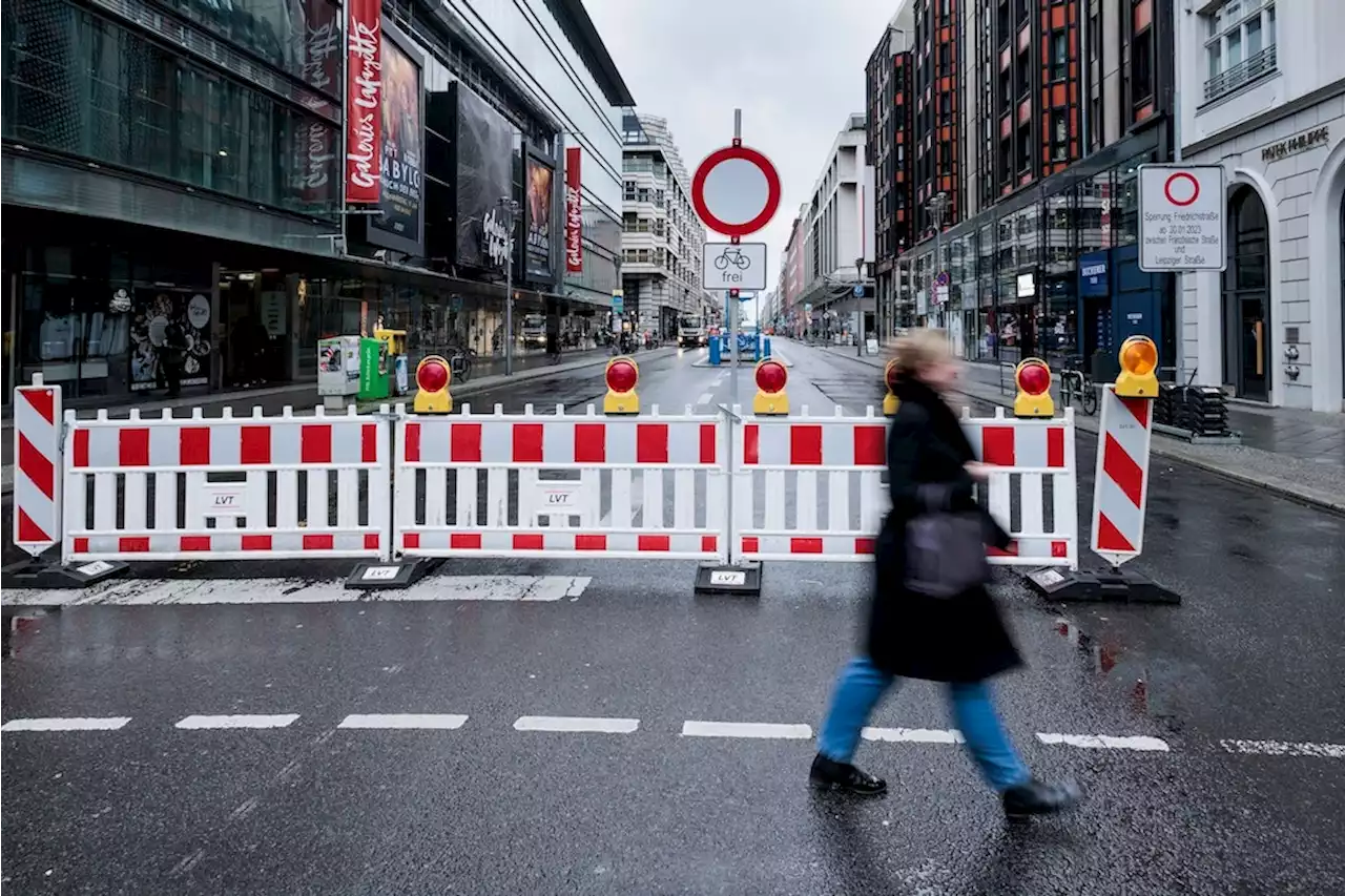 Exklusiv-Umfrage: Mehrheit der Berliner lehnt autofreie Friedrichstraße ab