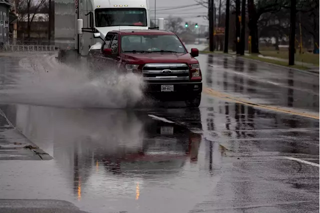 What to expect as cold front, storms make their way through San Antonio area