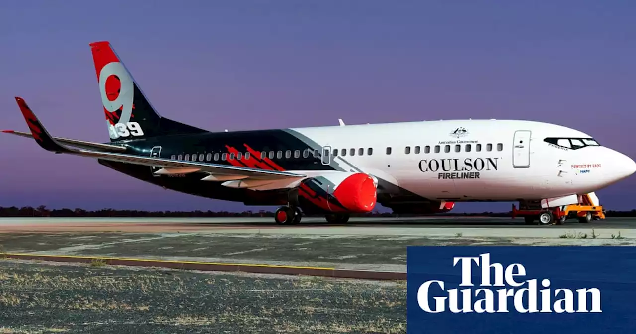 Pilots survive Boeing 737 water bomber crash while fighting bushfire in Western Australia