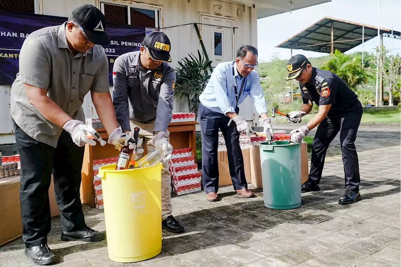 Bea Cukai Bali Nusra Musnahkan Minuman Beralkohol dan Rokok Ilegal, Jumlahnya Wow