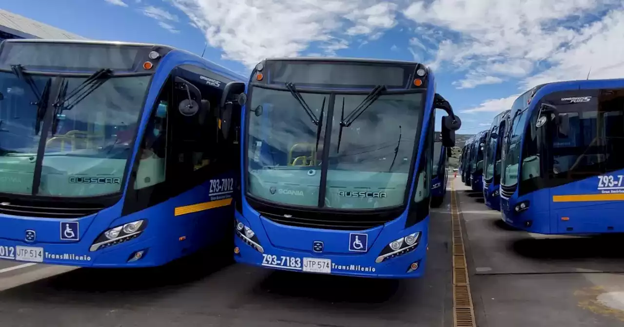 Incendio en un parqueadero del SITP dejó ocho buses quemados