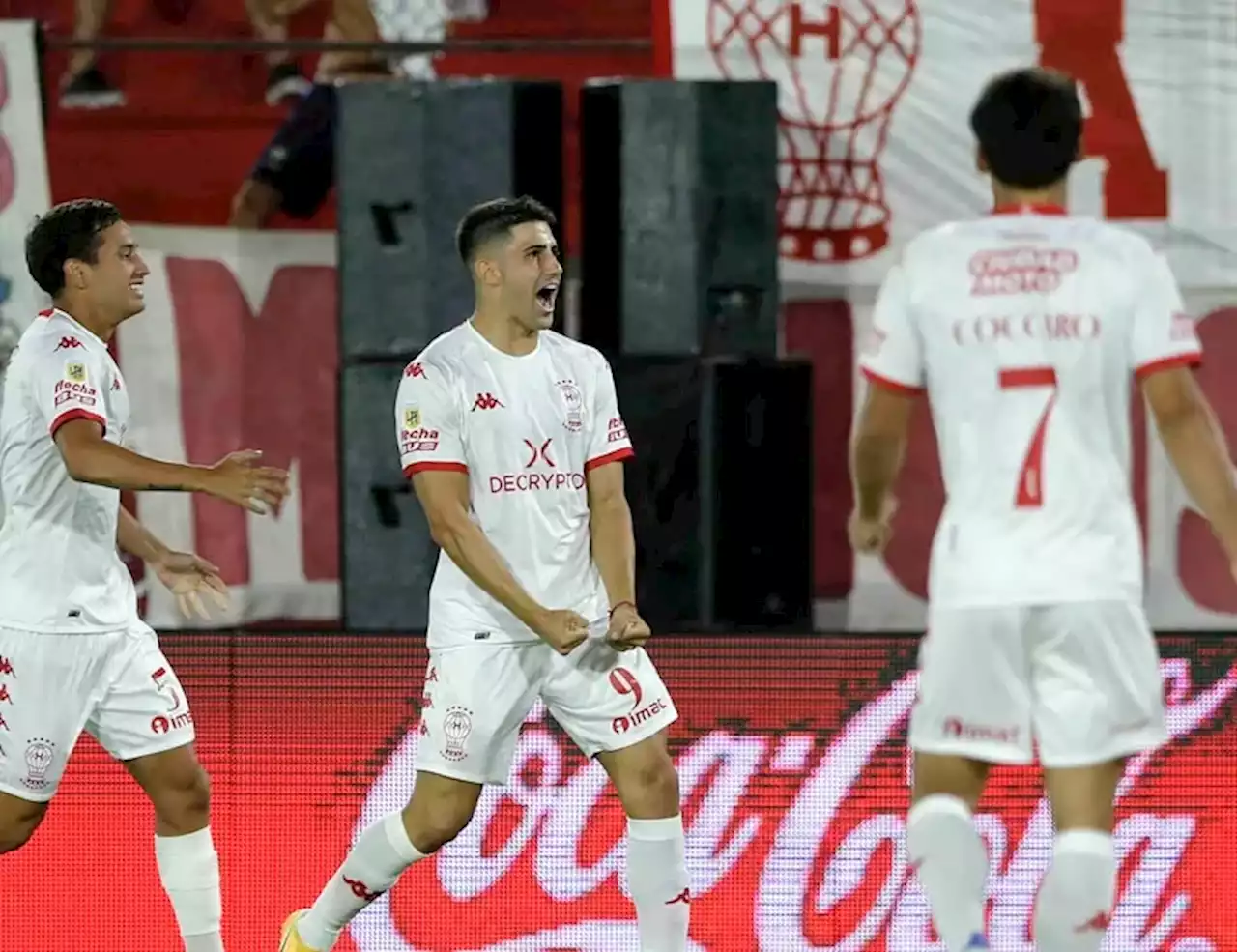 Huracán también es puntero: le ganó a Banfield en una noche de fiesta en Parque Patricios