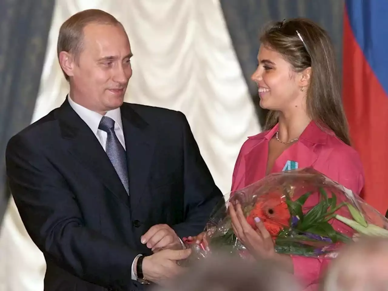 Quién es la supuesta novia de Vladimir Putin, que sorprendió con un inesperado discurso sobre la guerra en Ucrania