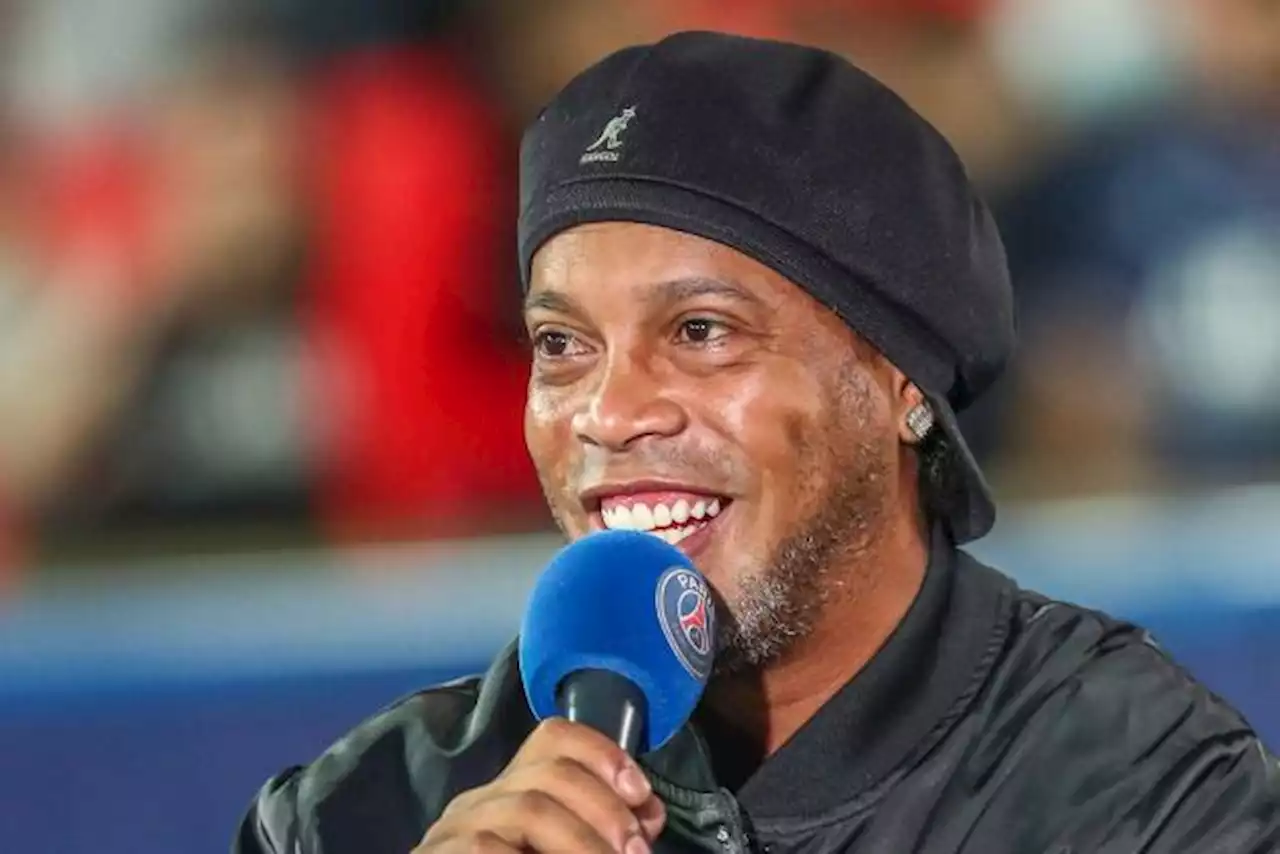 Ronaldinho annonce son fils au Barça