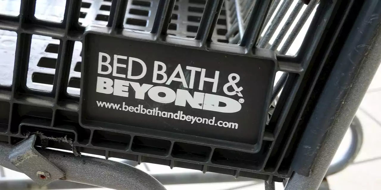 Bed Bath & Beyond stock plunges as execs look for $1 billion share sale to get out of loan default