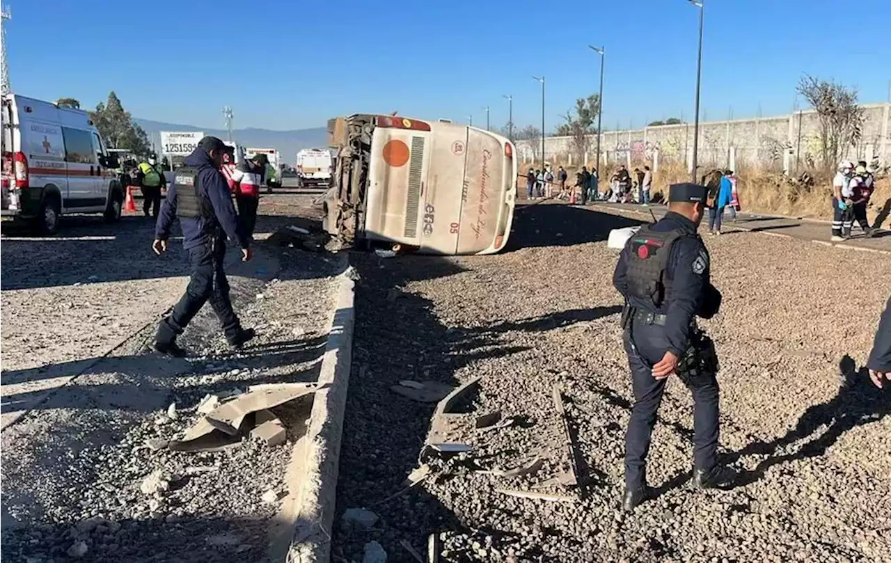 Por accidente en autopista México- Puebla; hay dos peregrinos graves