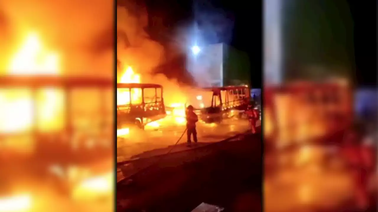 [VIDEO] Fuerte incendio en parqueadero del SITP dejó siete buses quemados