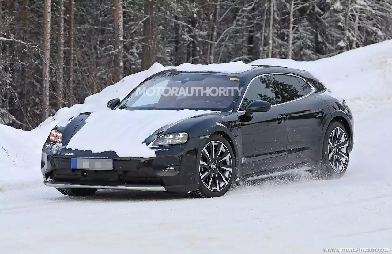 2024 Porsche Taycan Cross Turismo spy shots