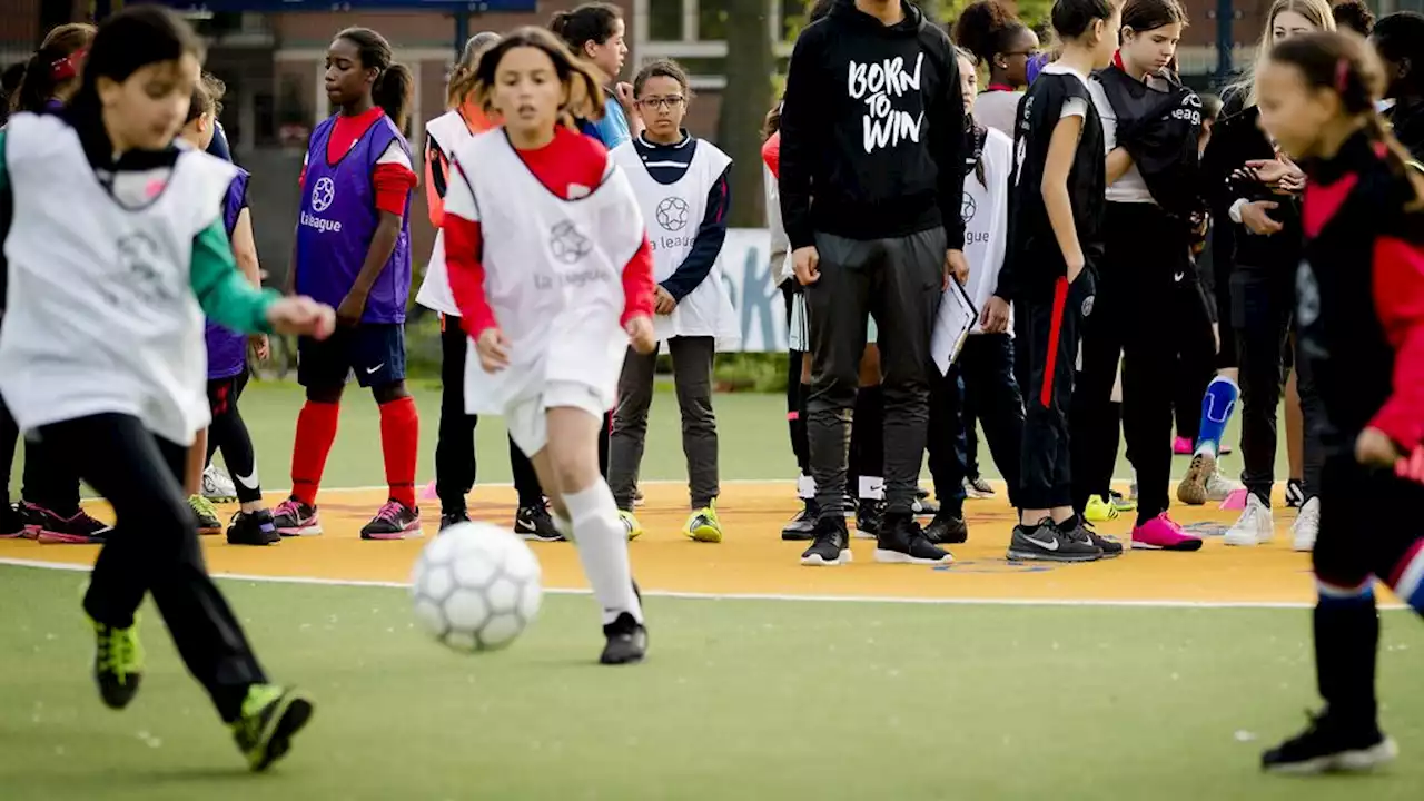 'Niet-westerse tienermeiden vaak niet op hun gemak op een sportclub'