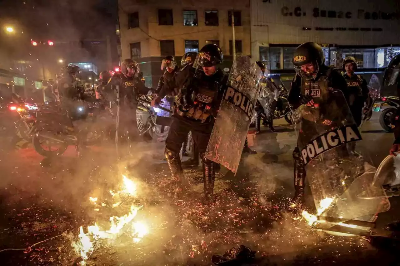 Varios periodistas denuncian agresiones de la Policía peruana durante las protestas en Lima de este sábado