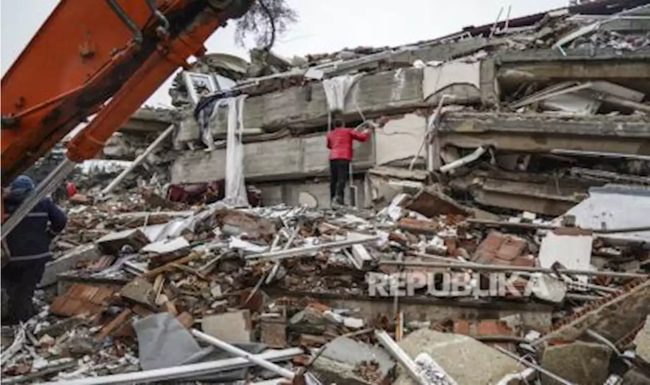 Korban Sampai Ribuan,Bintang-Bintang Lapangan Hijau Kirim Belasungkawa Terkait Gempa Turki |Republika Online