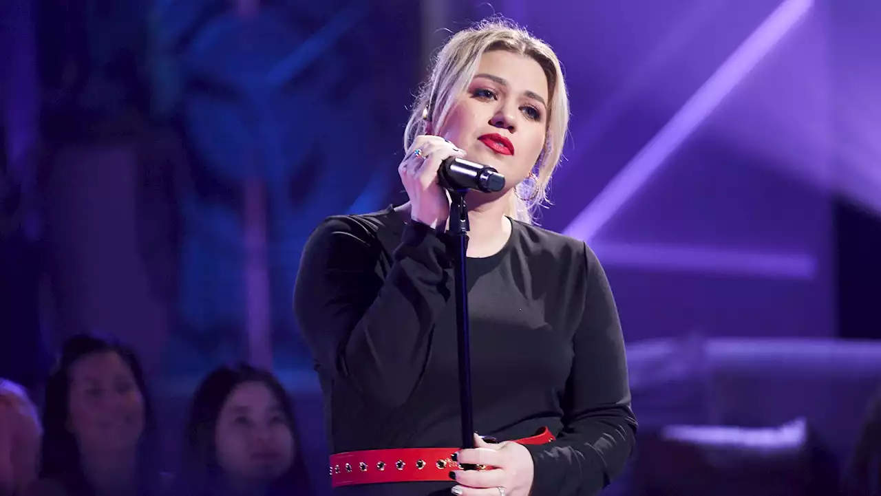 Kelly Clarkson Rivals Adele's Vocals in New 'Set Fire to the Rain' Cover