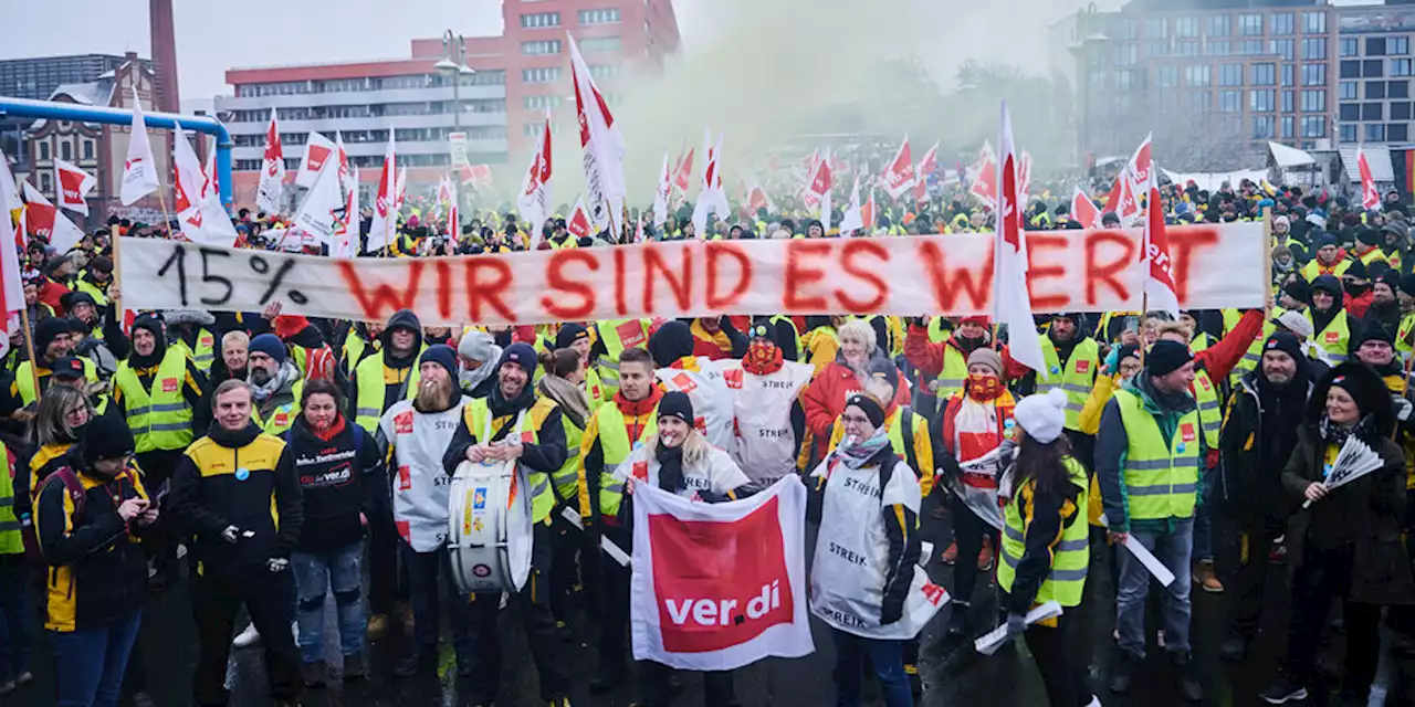 Weitere Warnstreiks bei der Post: Briefe und Pakete bleiben liegen