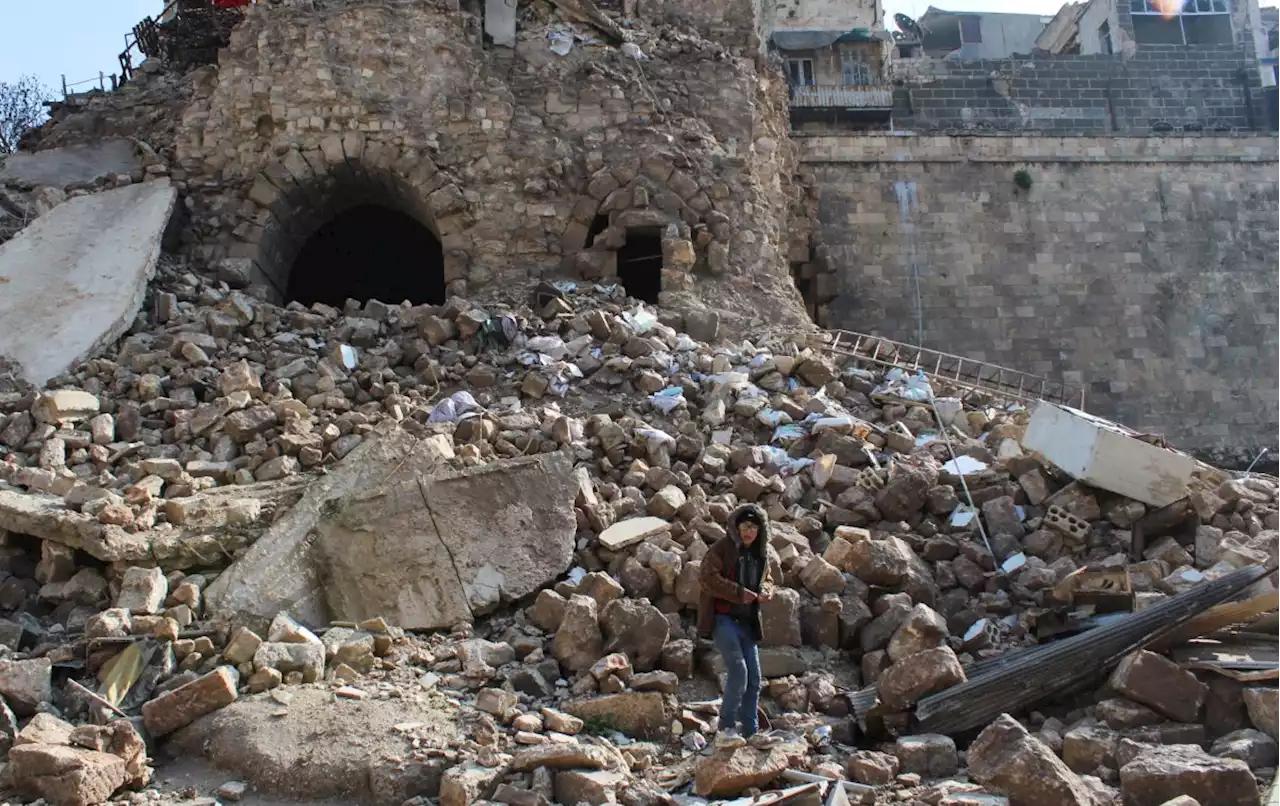 Mass graves being built and body bags running out in Syria after deadly earthquake