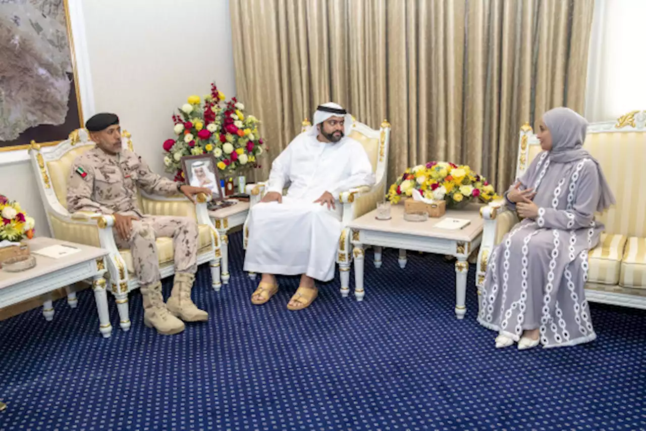 ولي عهد الفجيرة يستقبل أحمد بن طحنون وعهود الرومي ويطلع على أهداف مبادرة 'هامة' لمجندات الخدمة الوطنية