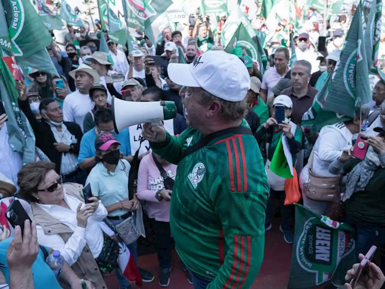 Convocan a marchas contra reforma electoral en México el próximo 26 de febrero