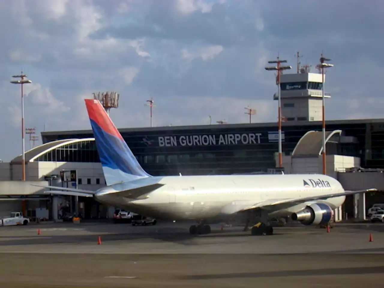 No Ticket, So Parents Ditch Baby At Airport Check-In