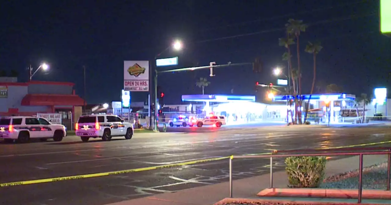 Man dead after motorcycle crash near 35th Avenue and Camelback Road late Tuesday