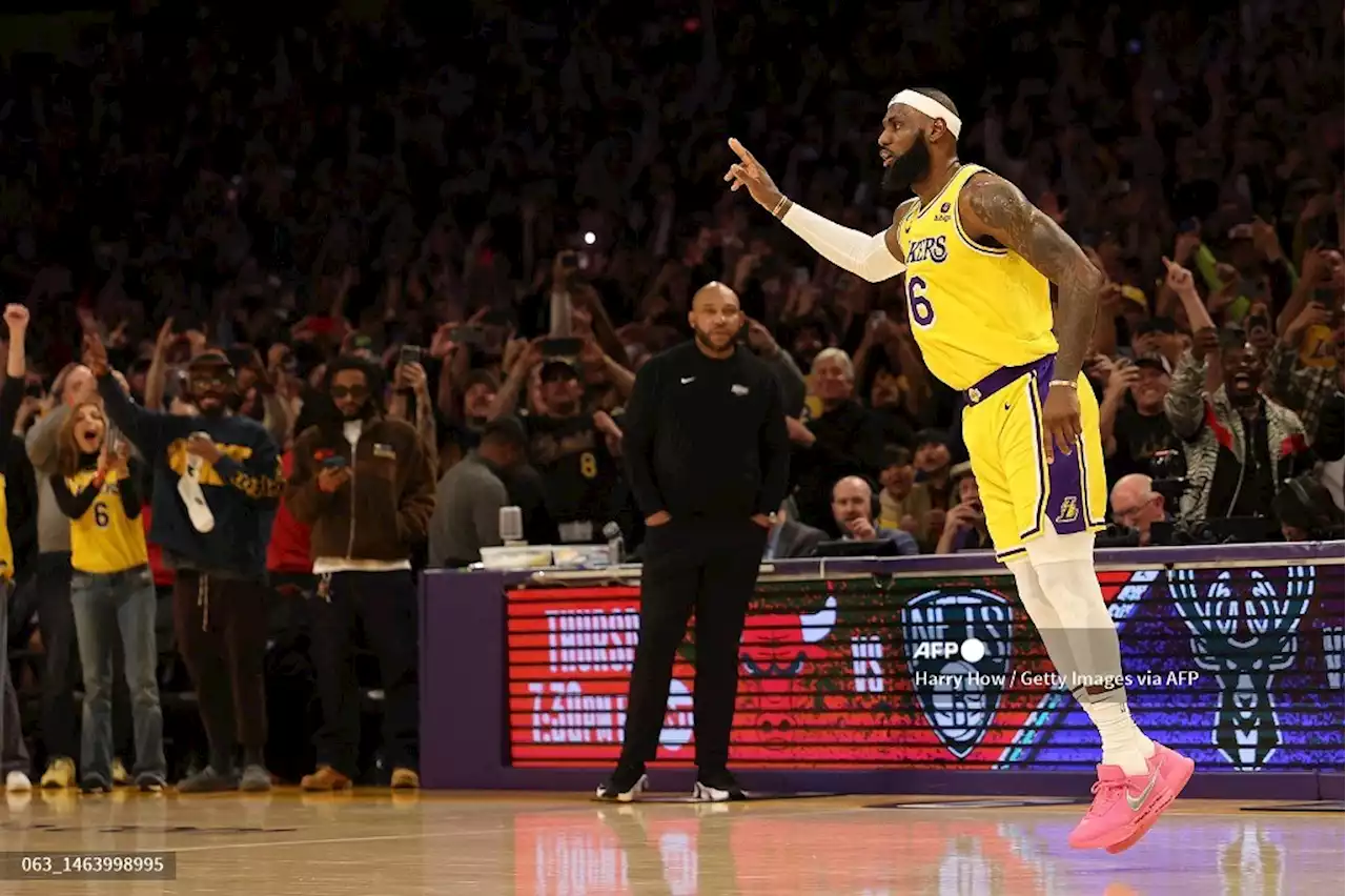 'Jamás hubiera soñado con algo mejor': LeBron James conmovido luego de su noche histórica en la NBA