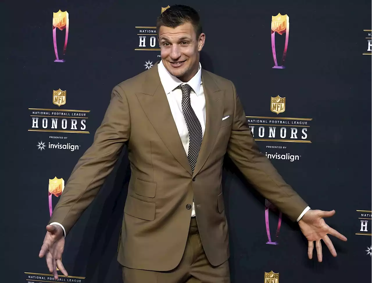 Stars at the Super Bowl: How Gronk and Shaq plan to party