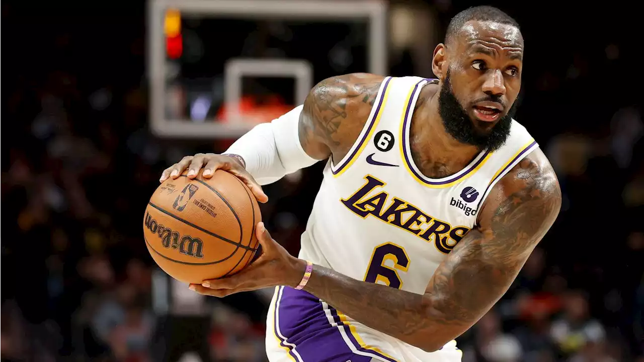 LeBron James breaks Kareem Abdul-Jabbar's NBA scoring record