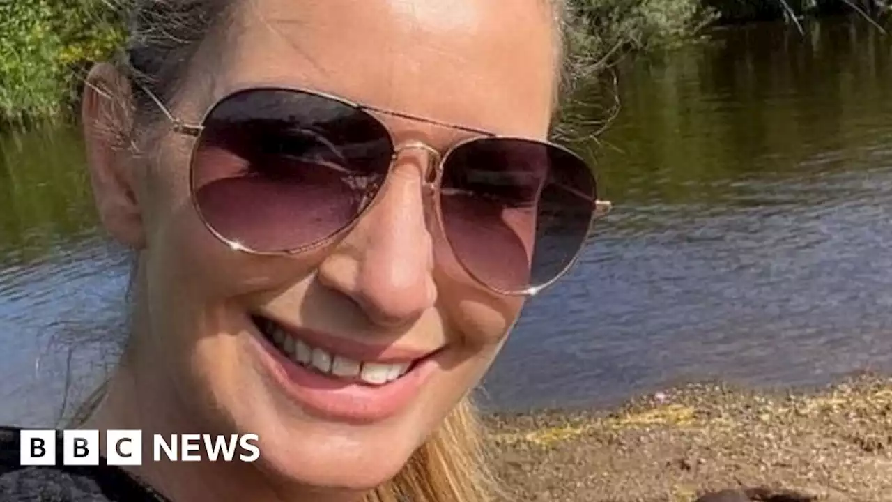 Nicola Bulley: Friend unhappy with search area 'tourists'