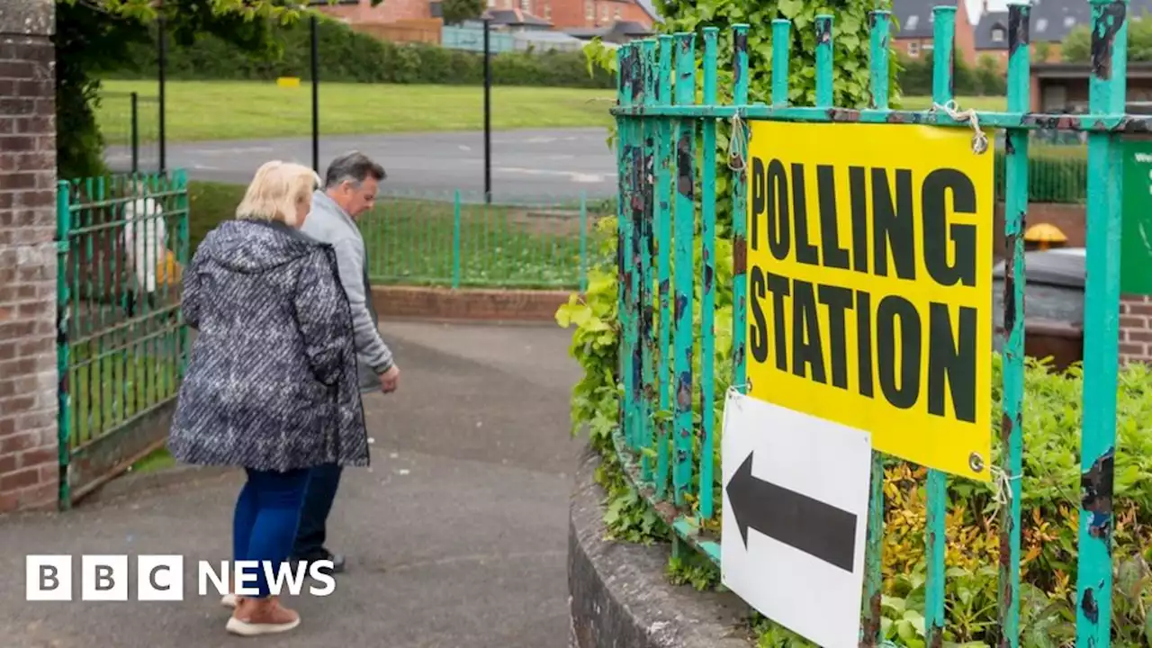 NI Assembly: Chris Heaton-Harris to extend election deadline again