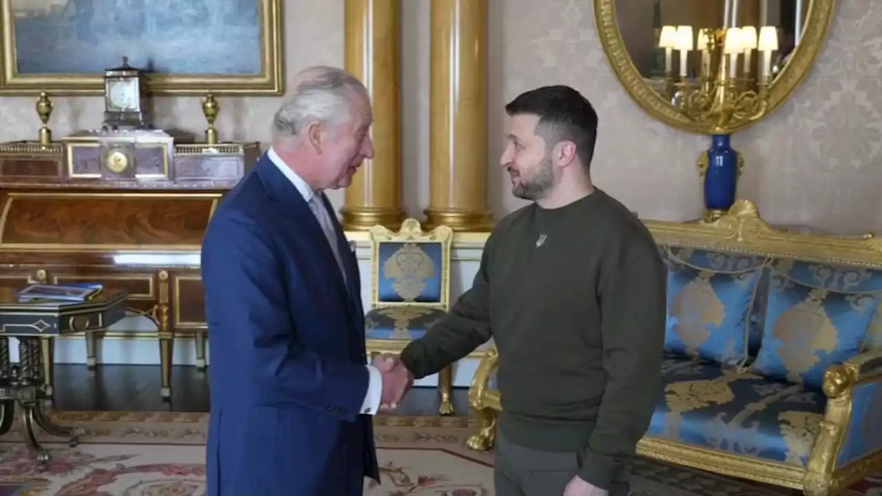 EN DIRECT - Ukraine: Volodymyr Zelensky accueilli à Buckingham Palace